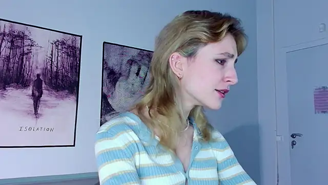 LuxRayi online show from 01-18-25, 03:05