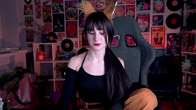 LuxRayi online show from 02-01-25, 06:08