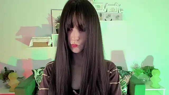 LuxRayi online show from 02-02-25, 02:56