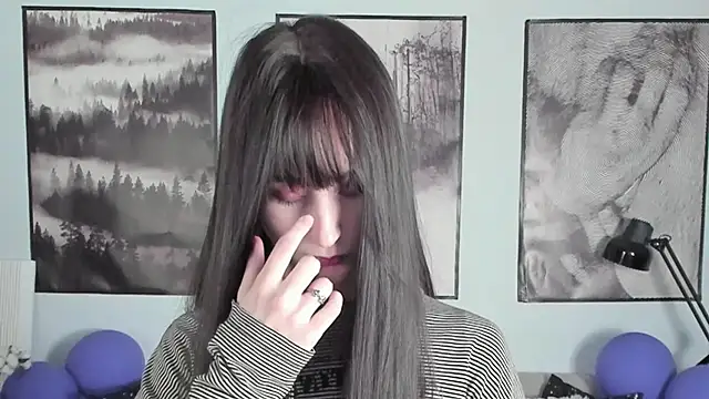 LuxRayi online show from 02-06-25, 05:51