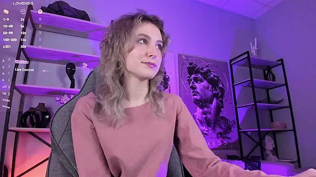 LuxRayi online show from 10-16-25, 05:47