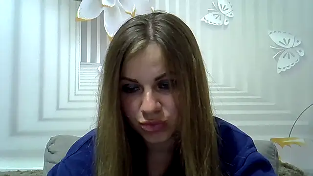 Snapshot of TinaFun4u chatting on 04-15-26, 08:09 TinaFun4u online show from 04-15-26, 08:09