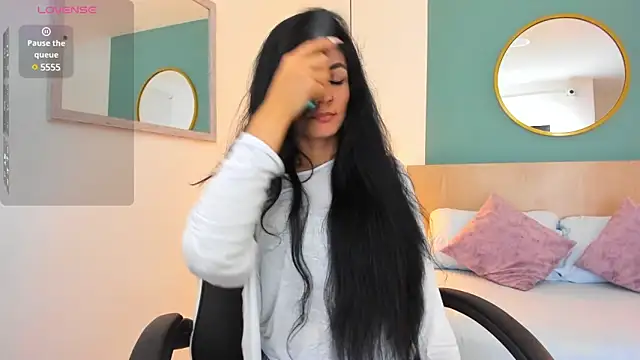 elissa iris online show from 03-04-25, 02:17