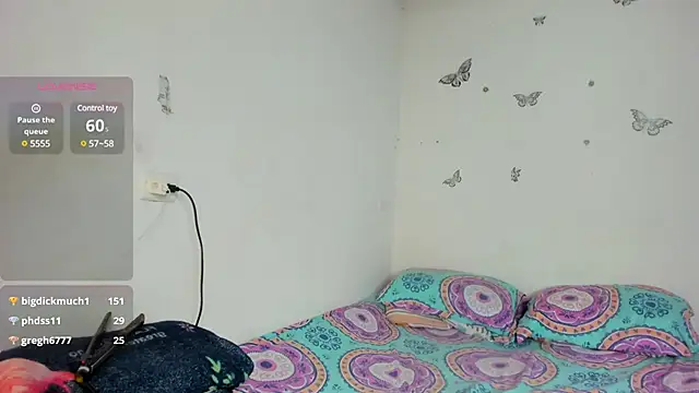 Mila Volkovich online show from 12-31-24, 03:20