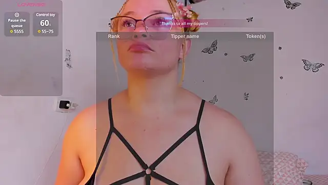 Mila Volkovich online show from 01-31-25, 12:18