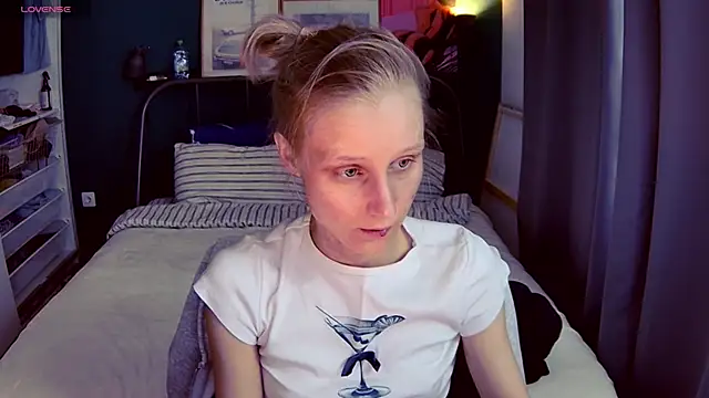 KatiKate online show from 06-16-26, 03:14