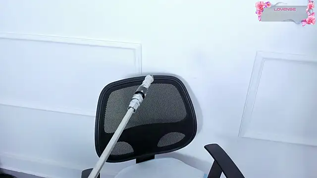 MiiaaMoonroee online show from 12-11-24, 08:28