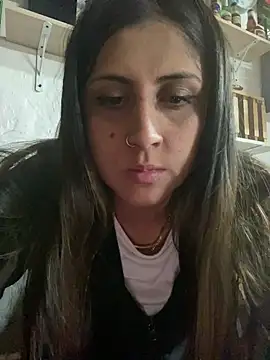 Snapshot of girl_anni chatting on 01-23-25, 03:05 girl anni online show from 01-23-25, 03:05