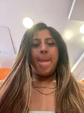 Snapshot of girl_anni chatting on 01-29-25, 03:37 girl anni online show from 01-29-25, 03:37