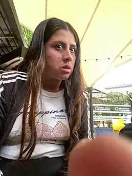 Snapshot of girl_anni chatting on 02-02-25, 10:39 girl anni online show from 02-02-25, 10:39