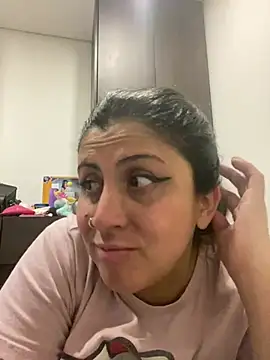 Snapshot of girl_anni chatting on 02-10-25, 04:52 girl anni online show from 02-10-25, 04:52