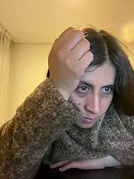 Snapshot of girl_anni chatting on 03-02-25, 03:13 girl anni online show from 03-02-25, 03:13