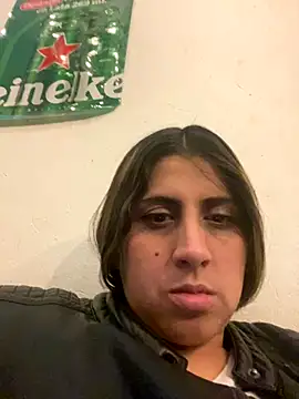 Snapshot of girl_anni chatting on 09-09-25, 11:15 girl anni online show from 09-09-25, 11:15