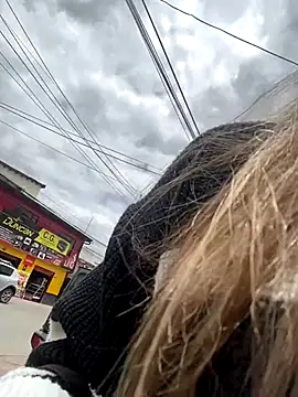 girl anni online show from 09-27-25, 05:29