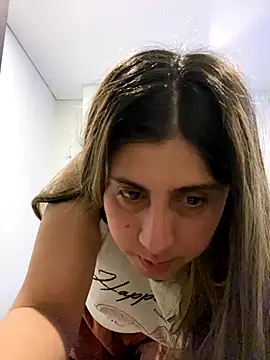 girl anni online show from 10-10-25, 03:22