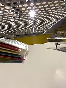 girl anni online show from 10-11-25, 04:27