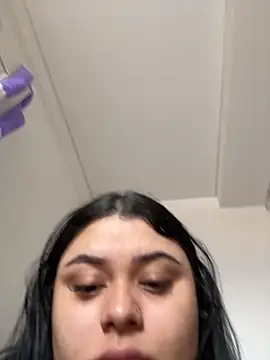 alissonfernandez  online show from 12-23-24, 03:12