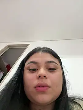 alissonfernandez  online show from 12-25-24, 09:11