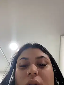 alissonfernandez  online show from 12-28-24, 01:59