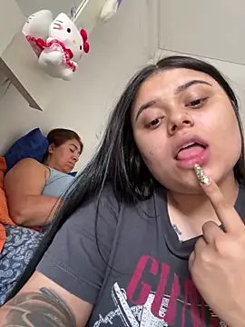alissonfernandez  online show from 01-09-25, 06:15