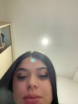 alissonfernandez  online show from 01-17-25, 03:01