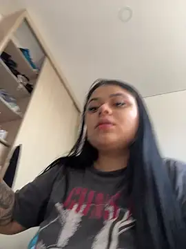 alissonfernandez  online show from 01-19-25, 04:36