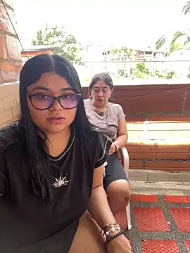 alissonfernandez  online show from 10-17-25, 04:20