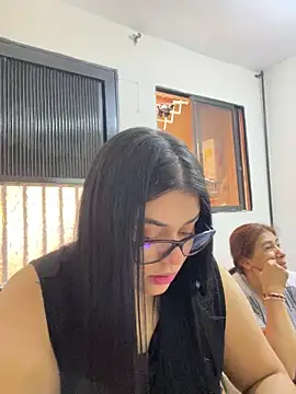 alissonfernandez  online show from 06-26-26, 07:29