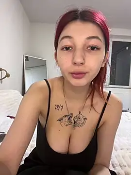 Alissa kiss online show from 12-18-24, 03:11