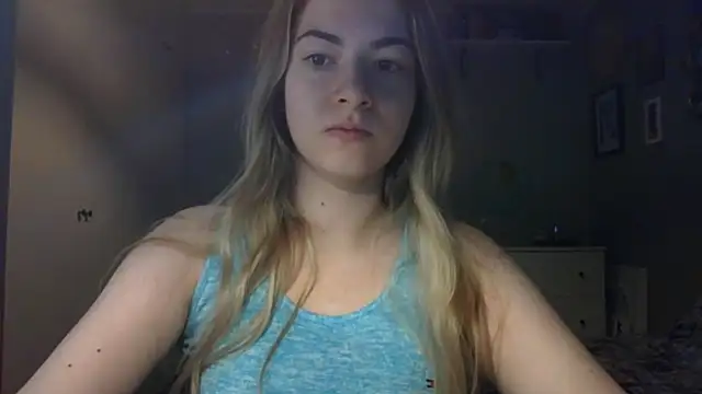 Snapshot of ROSIEx_sweet chatting on 04-14-26, 06:41 ROSIEx sweet online show from 04-14-26, 06:41