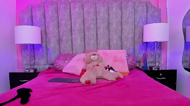Snapshot of CoralHarmon chatting on 02-22-25, 03:47 CoralHarmon online show from 02-22-25, 03:47