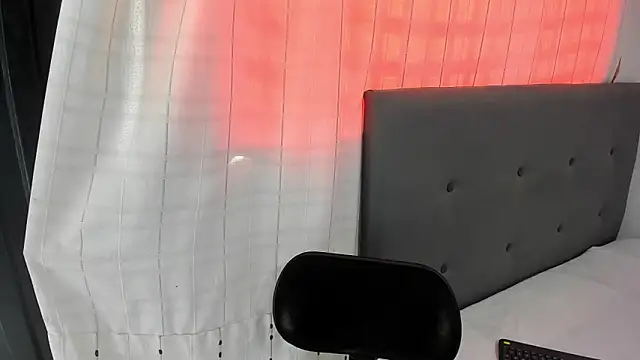 Snapshot of angela_nix chatting on 09-15-25, 03:56 angela nix online show from 09-15-25, 03:56