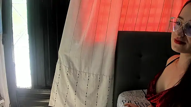 Snapshot of angela_nix chatting on 11-01-25, 03:14 angela nix online show from 11-01-25, 03:14