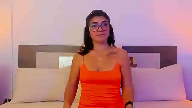 Snapshot of lunaNori_ chatting on 01-26-25, 02:19 lunaNori online show from 01-26-25, 02:19