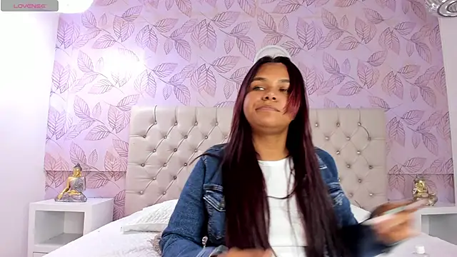 Carolina Evanss online show from 01-15-25, 03:43