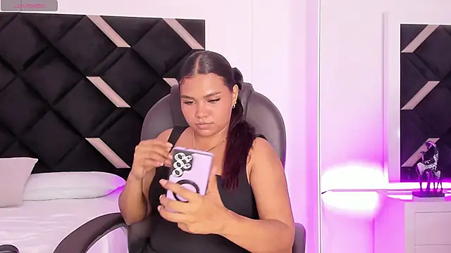 Carolina Evanss online show from 05-02-26, 03:55