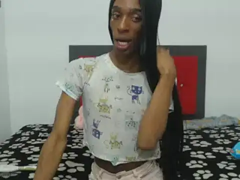 Snapshot of lucianadolll chatting on 02-17-25, 05:10 lucianadolll online show from 02-17-25, 05:10