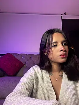 Snapshot of alessia_iris19 chatting on 02-24-25, 04:16 alessia iris19 online show from 02-24-25, 04:16