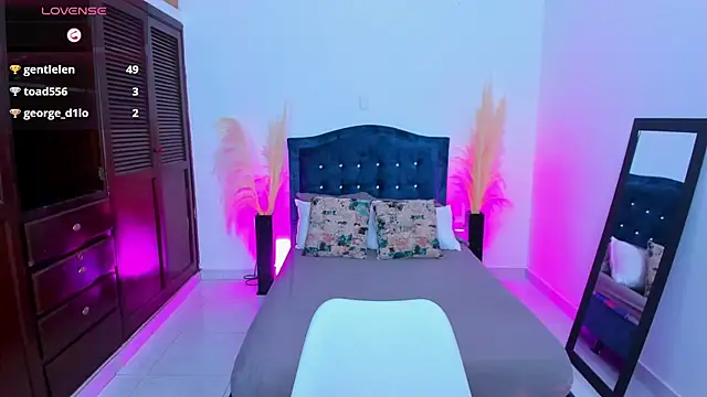 Snapshot of lizi_dolly chatting on 12-10-24, 02:05 lizi dolly online show from 12-10-24, 02:05