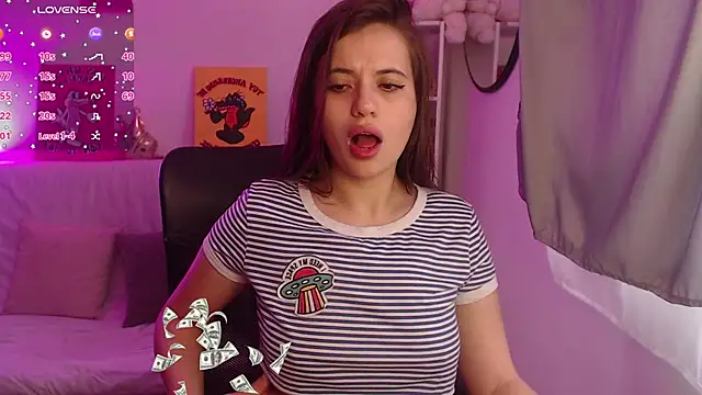 Snapshot of Soy_abby chatting on 09-15-25, 09:37 Soy abby online show from 09-15-25, 09:37