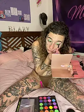 BlazyKitsune- online show from 01-28-25, 02:42