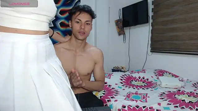 Snapshot of AshleyandTyler chatting on 12-29-24, 10:47 AshleyandTyler online show from 12-29-24, 10:47