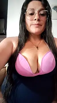 Neve Collins online show from 12-24-24, 05:27