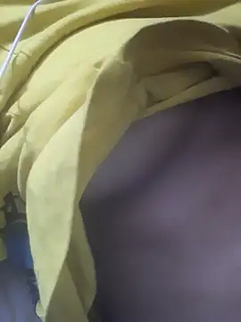 Snapshot of samosa73 chatting on 12-22-24, 06:26 samosa73 online show from 12-22-24, 06:26