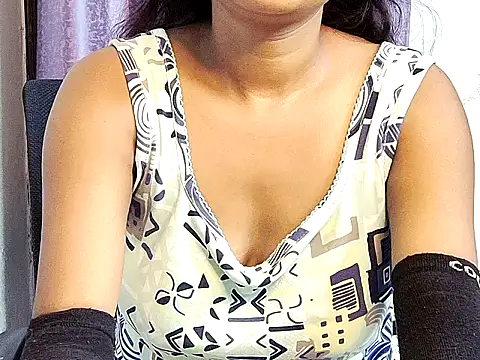 Snapshot of samosa73 chatting on 09-14-25, 03:11 samosa73 online show from 09-14-25, 03:11