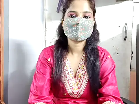 Snapshot of samosa73 chatting on 10-19-25, 06:08 samosa73 online show from 10-19-25, 06:08