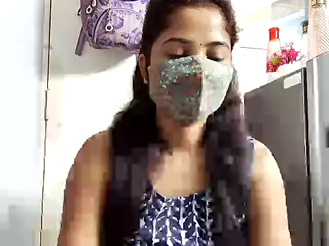 Snapshot of samosa73 chatting on 10-21-25, 07:36 samosa73 online show from 10-21-25, 07:36