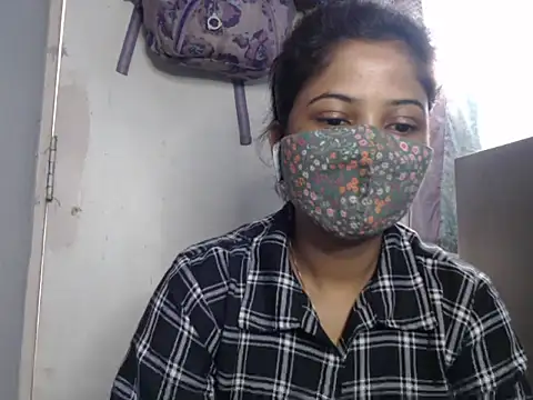 Snapshot of samosa73 chatting on 11-07-25, 10:15 samosa73 online show from 11-07-25, 10:15