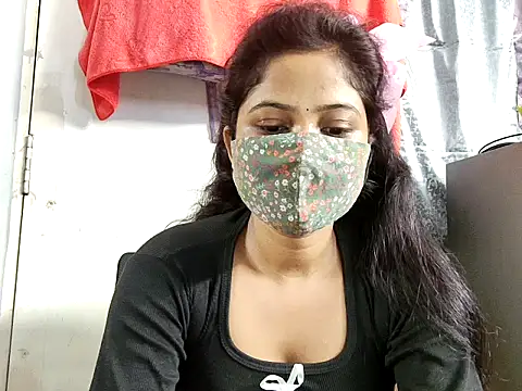 Snapshot of samosa73 chatting on 11-12-25, 06:41 samosa73 online show from 11-12-25, 06:41