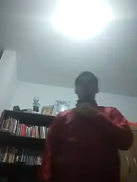 estudiante69 online show from 01-12-25, 07:43